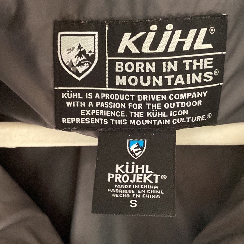 Winter ski jacket - Picture 3 of 7